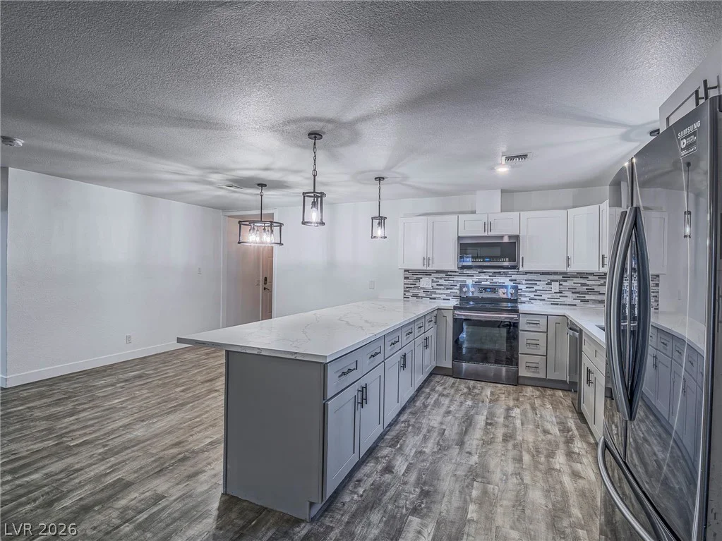 5320 Holmby, Las Vegas, NV 89146