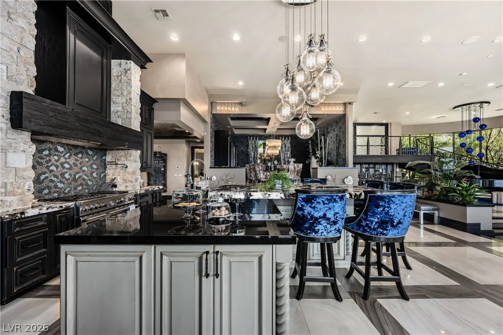 677 Boulder Summit, Henderson, NV 89012