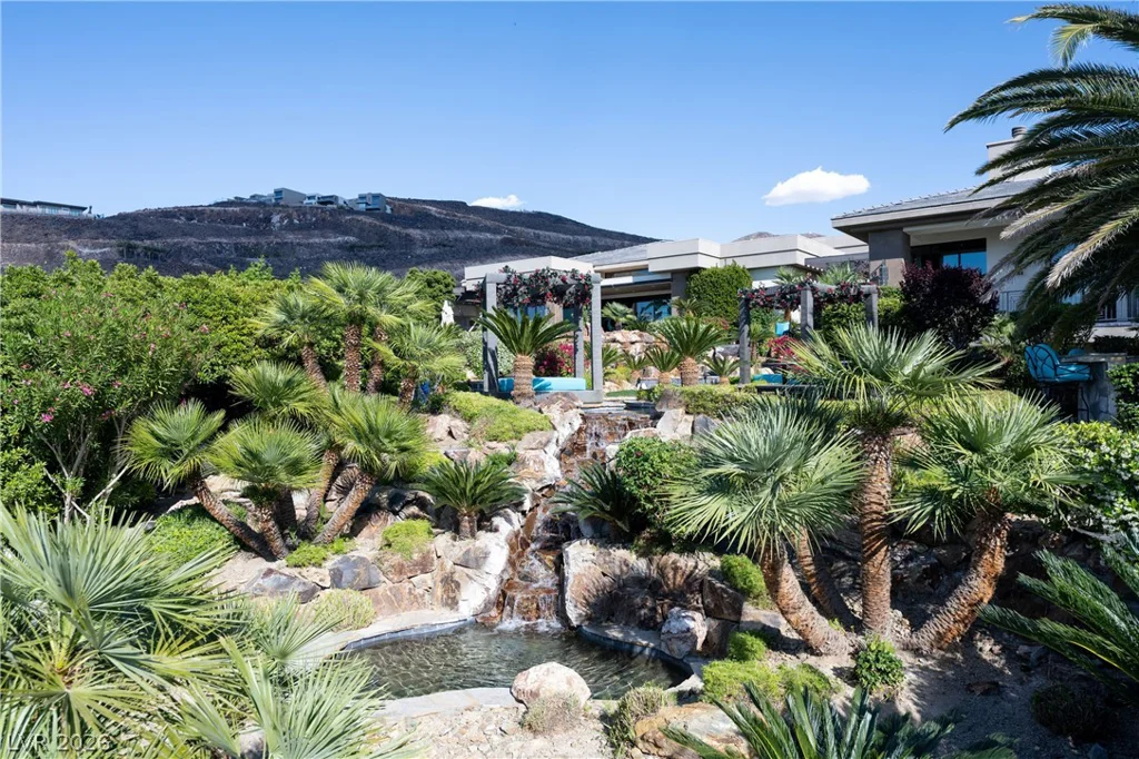 677 Boulder Summit, Henderson, NV 89012