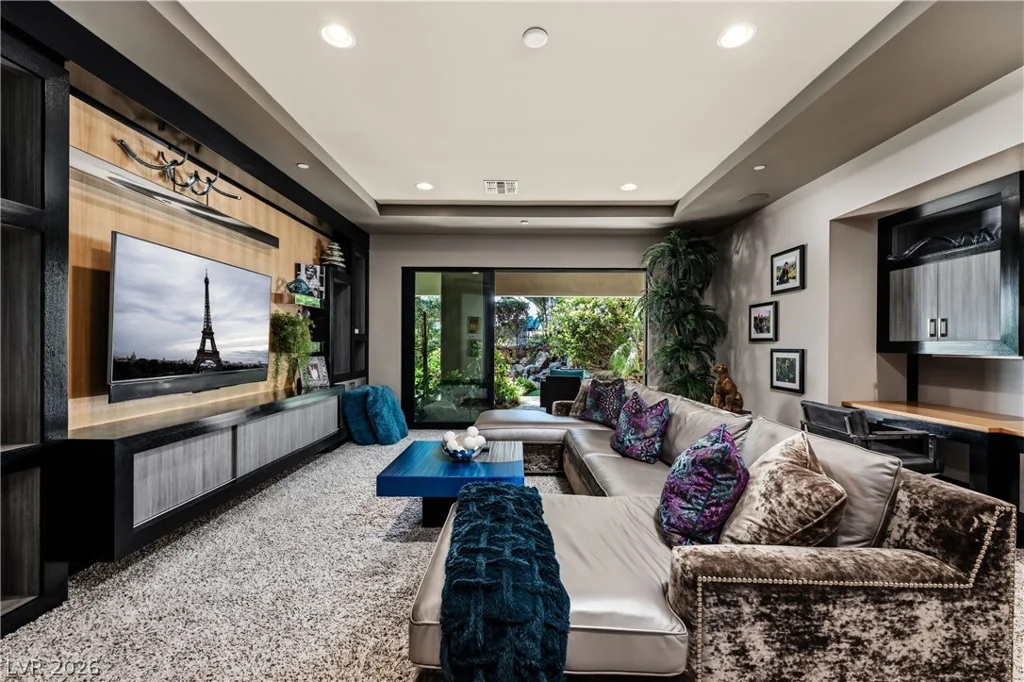 677 Boulder Summit, Henderson, NV 89012