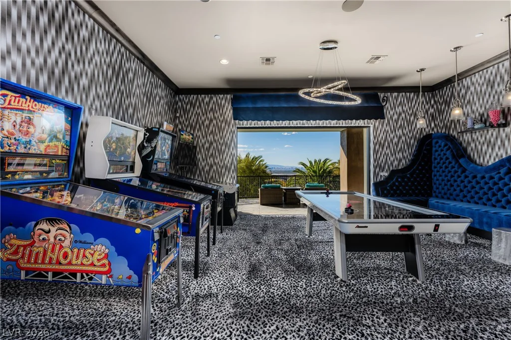 677 Boulder Summit, Henderson, NV 89012