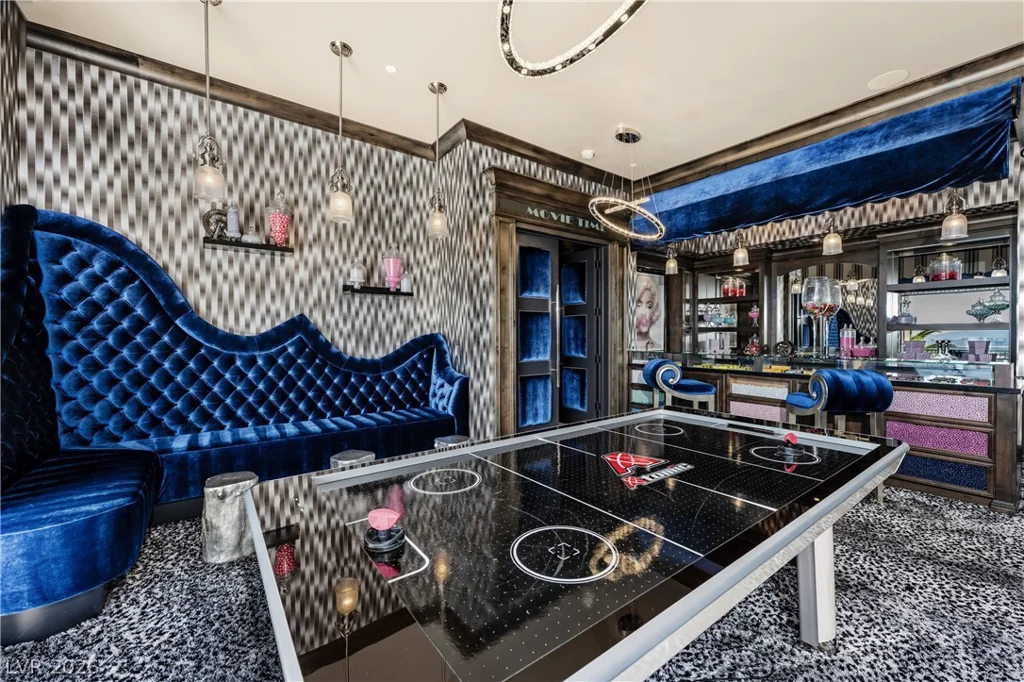 677 Boulder Summit, Henderson, NV 89012
