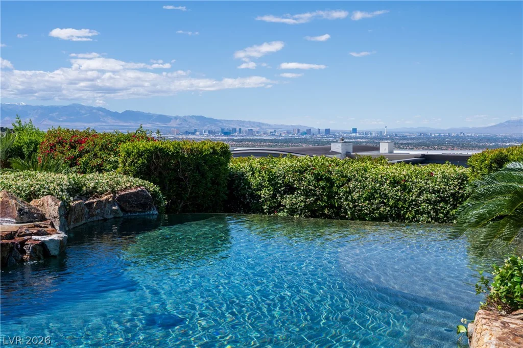 677 Boulder Summit, Henderson, NV 89012