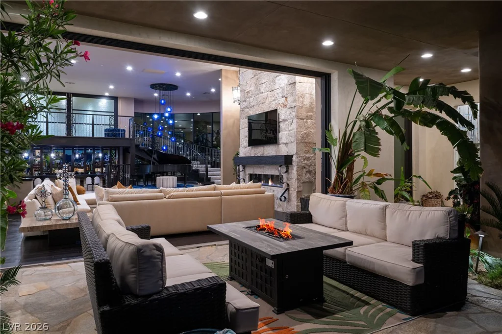 677 Boulder Summit, Henderson, NV 89012