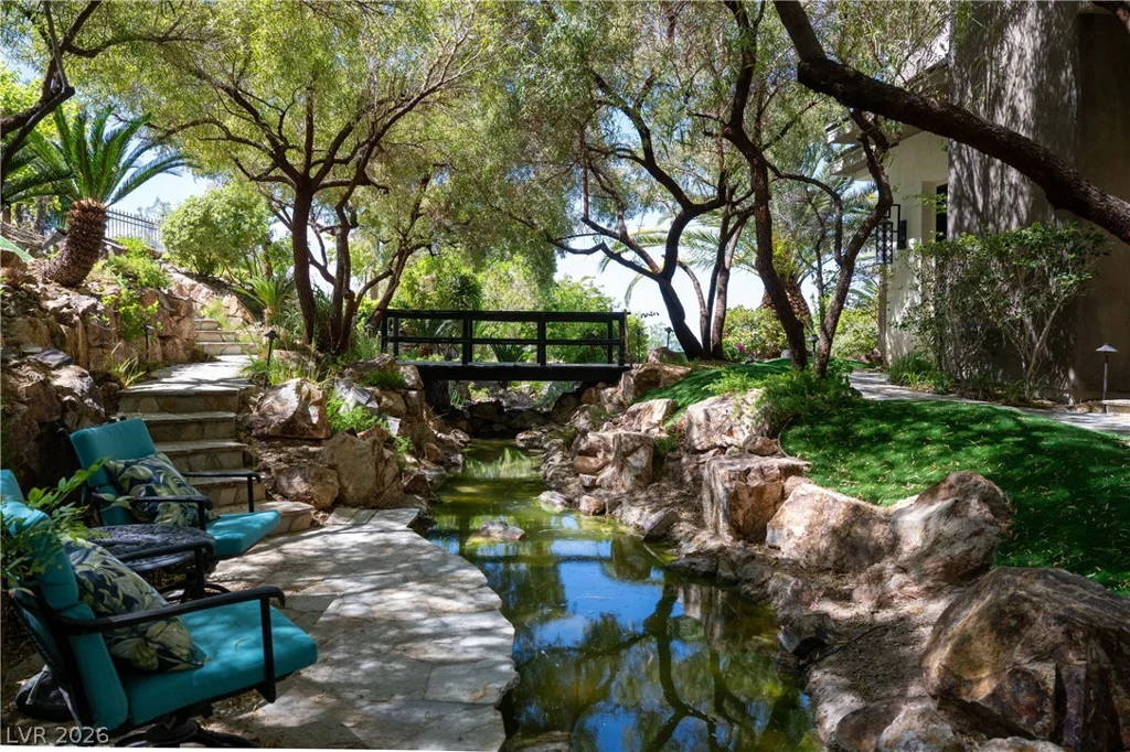 677 Boulder Summit, Henderson, NV 89012