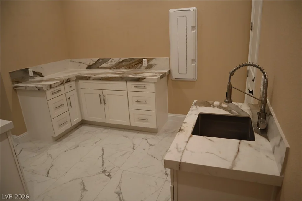197 Shelbourne, Las Vegas, NV 89123