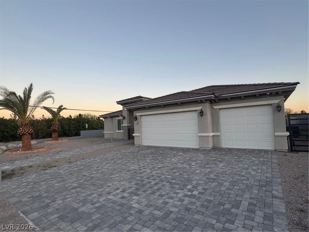 197 Shelbourne, Las Vegas, NV 89123