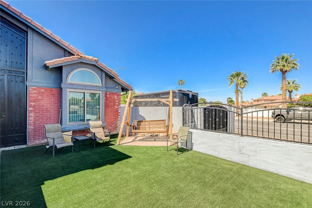 345 Moreno, Henderson, NV 89014