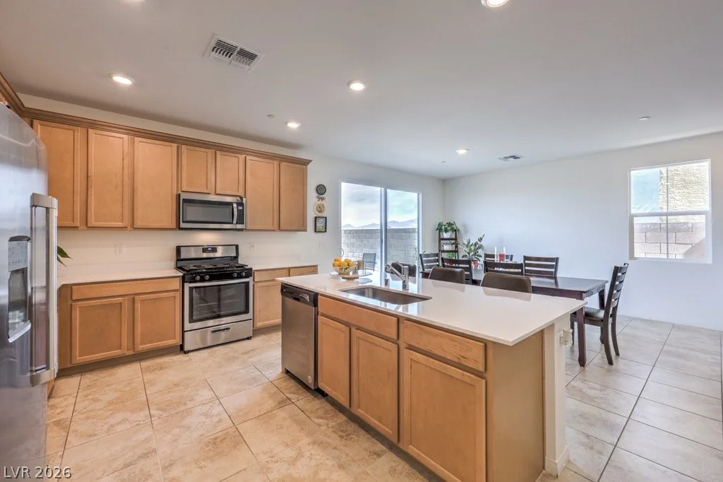 2416 Bellinzona, Henderson, NV 89044