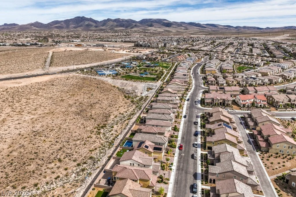 2416 Bellinzona, Henderson, NV 89044