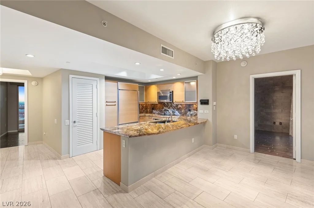 322 Karen, Las Vegas, NV 89109