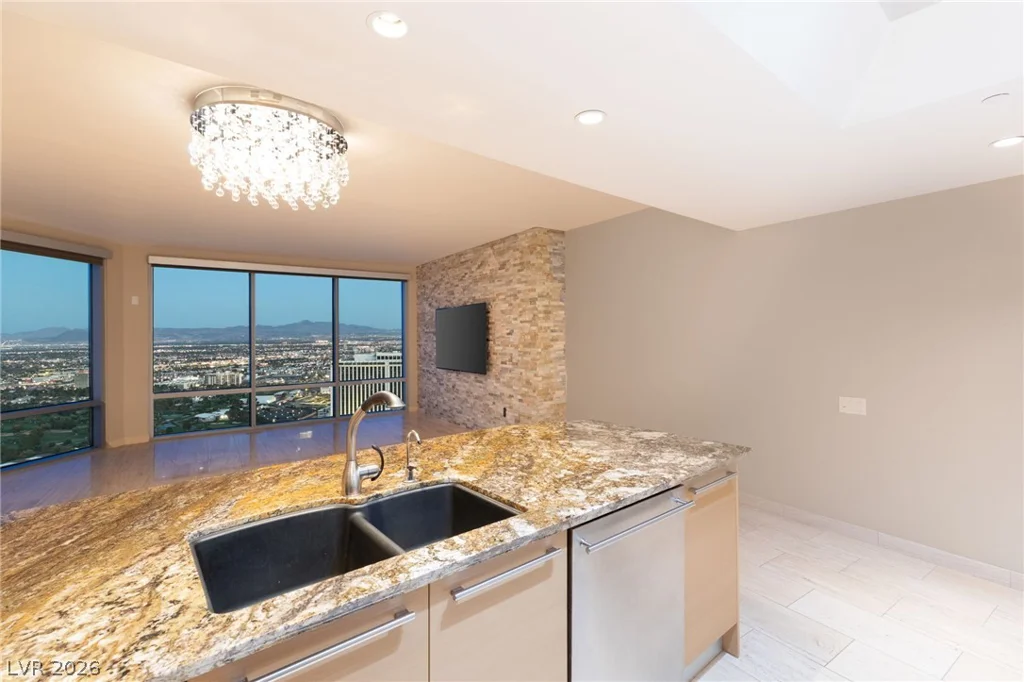 322 Karen, Las Vegas, NV 89109