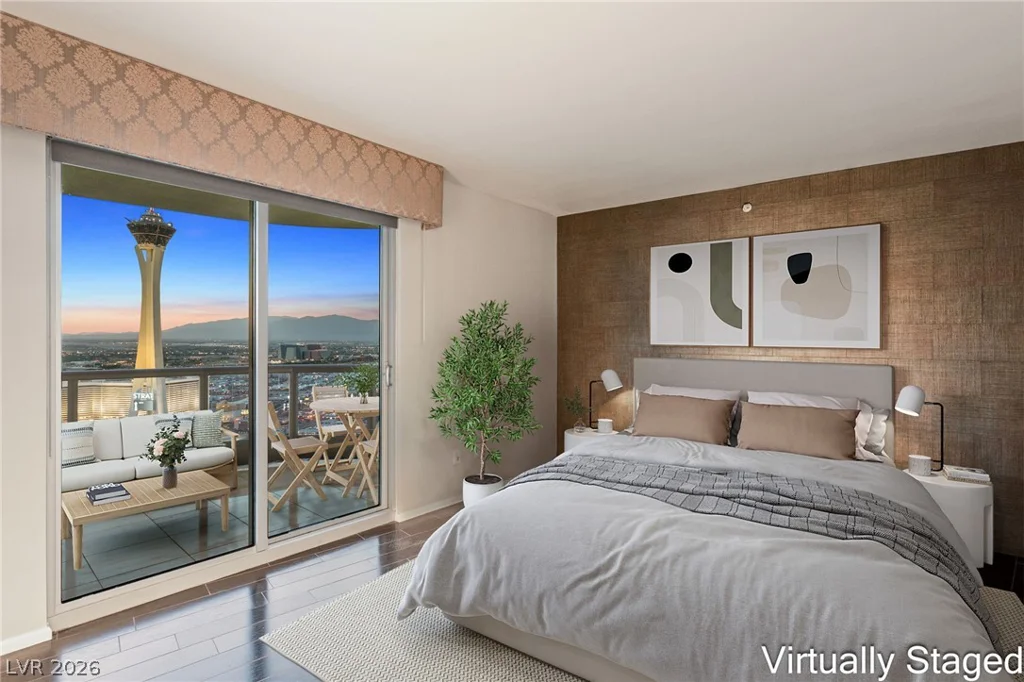 322 Karen, Las Vegas, NV 89109
