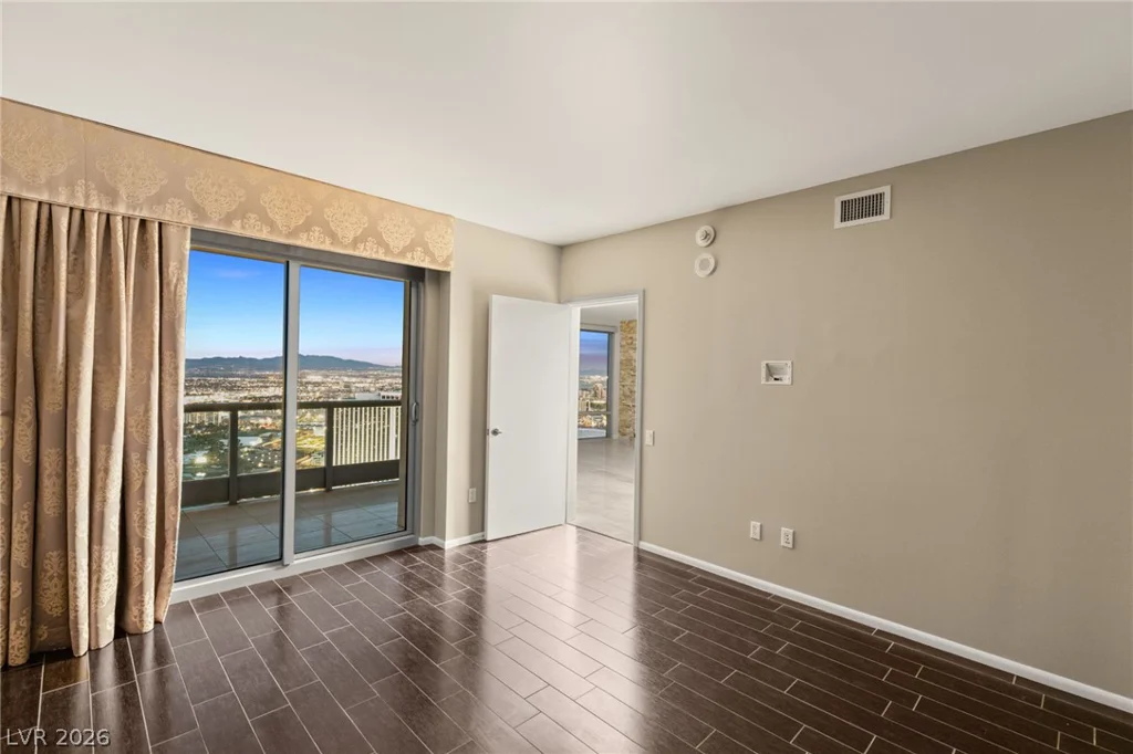 322 Karen, Las Vegas, NV 89109