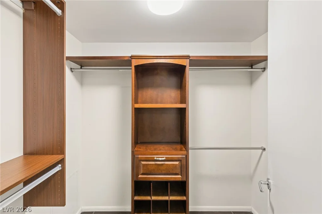 322 Karen, Las Vegas, NV 89109