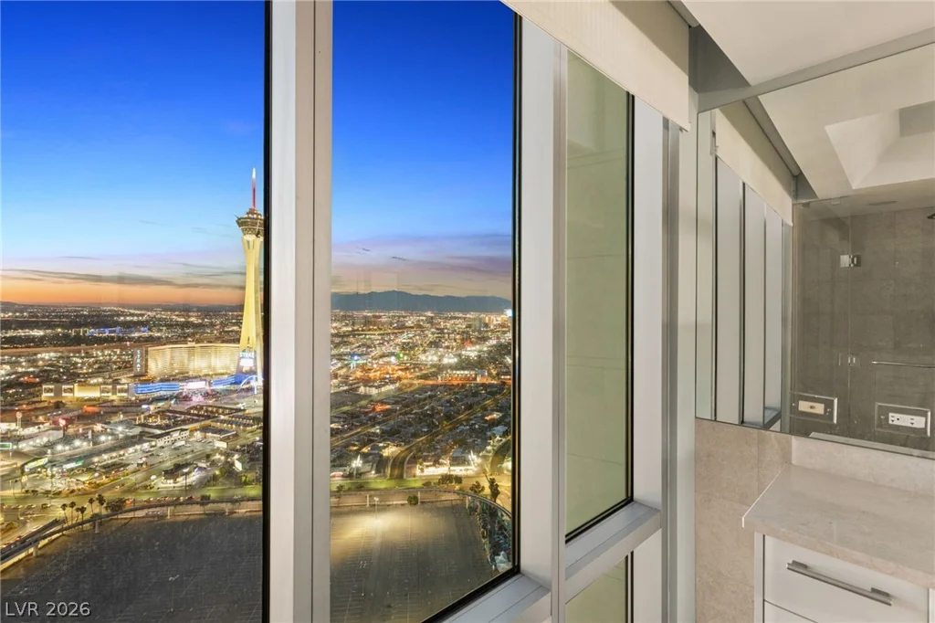 322 Karen, Las Vegas, NV 89109