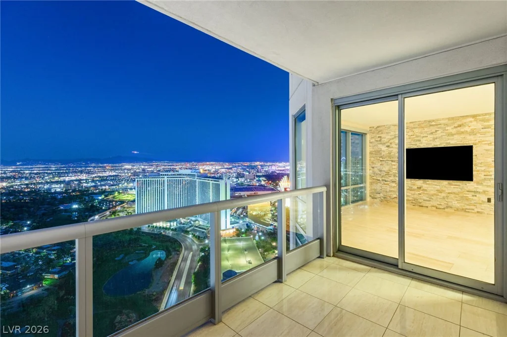 322 Karen, Las Vegas, NV 89109