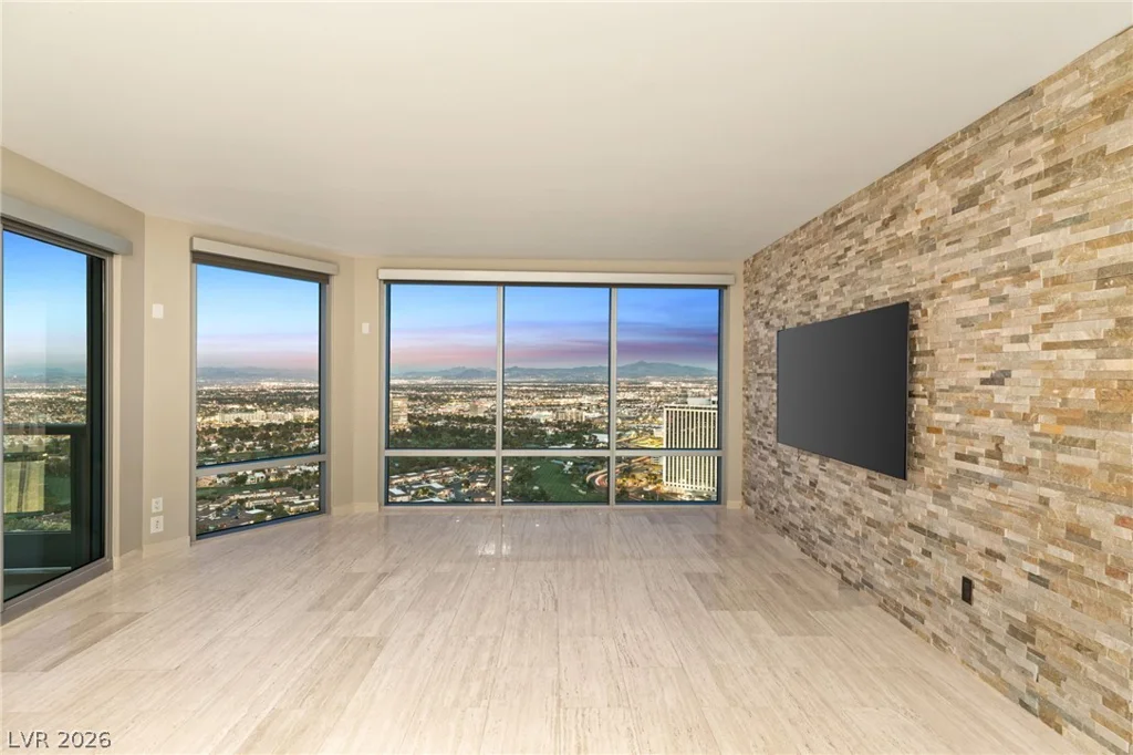 322 Karen, Las Vegas, NV 89109
