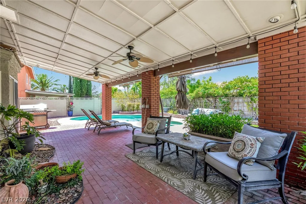 3221 Grey Dolphin, Las Vegas, NV 89117