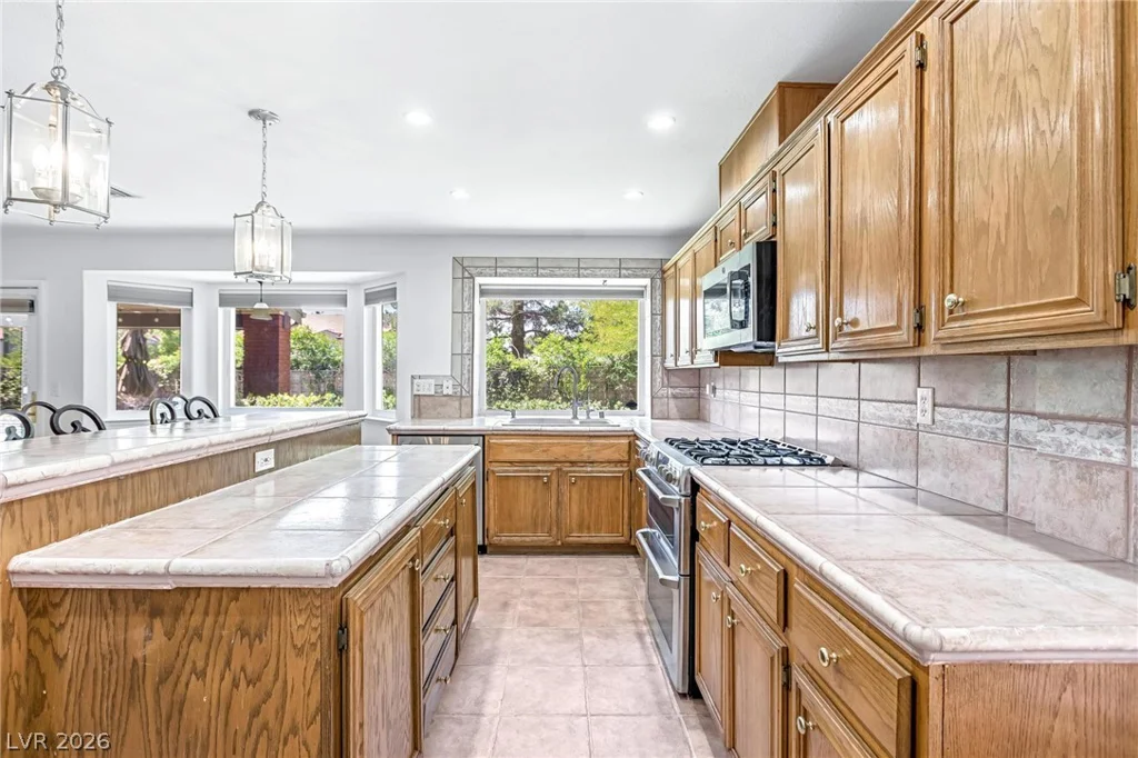 3221 Grey Dolphin, Las Vegas, NV 89117