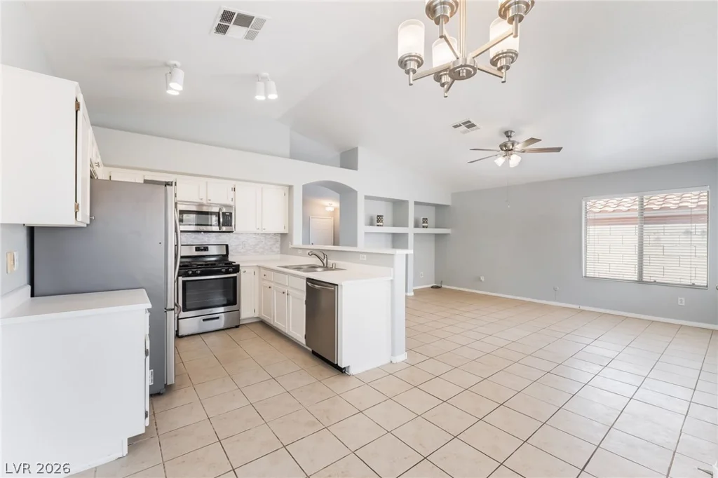 7805 Seychelles, Las Vegas, NV 89129