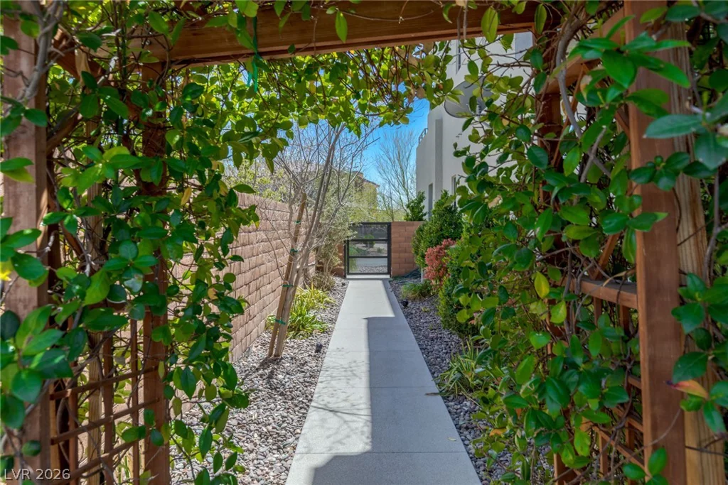 11492 Opal Springs, Las Vegas, NV 89135