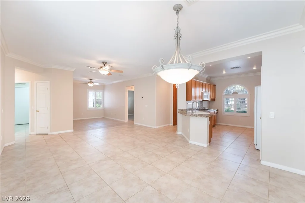 10481 Riverside Park, Las Vegas, NV 89135