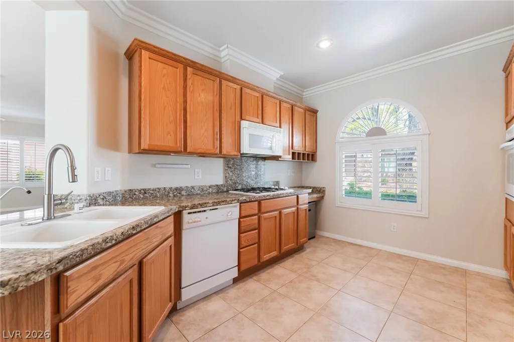10481 Riverside Park, Las Vegas, NV 89135