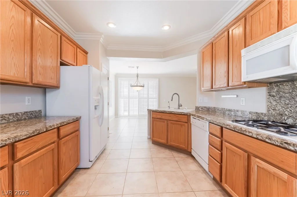 10481 Riverside Park, Las Vegas, NV 89135