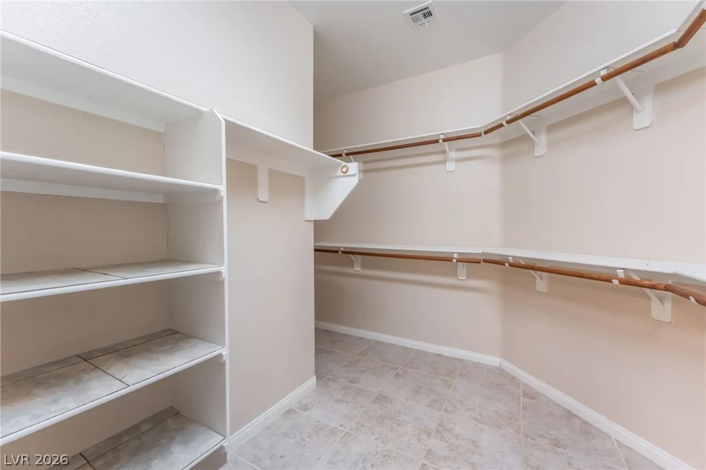 10481 Riverside Park, Las Vegas, NV 89135