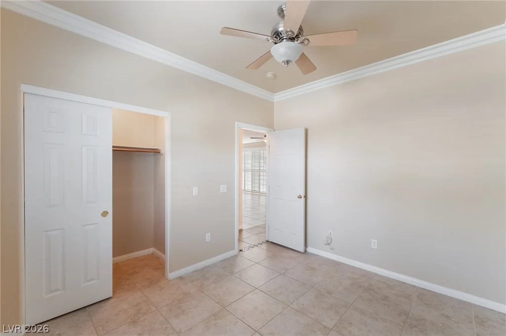 10481 Riverside Park, Las Vegas, NV 89135