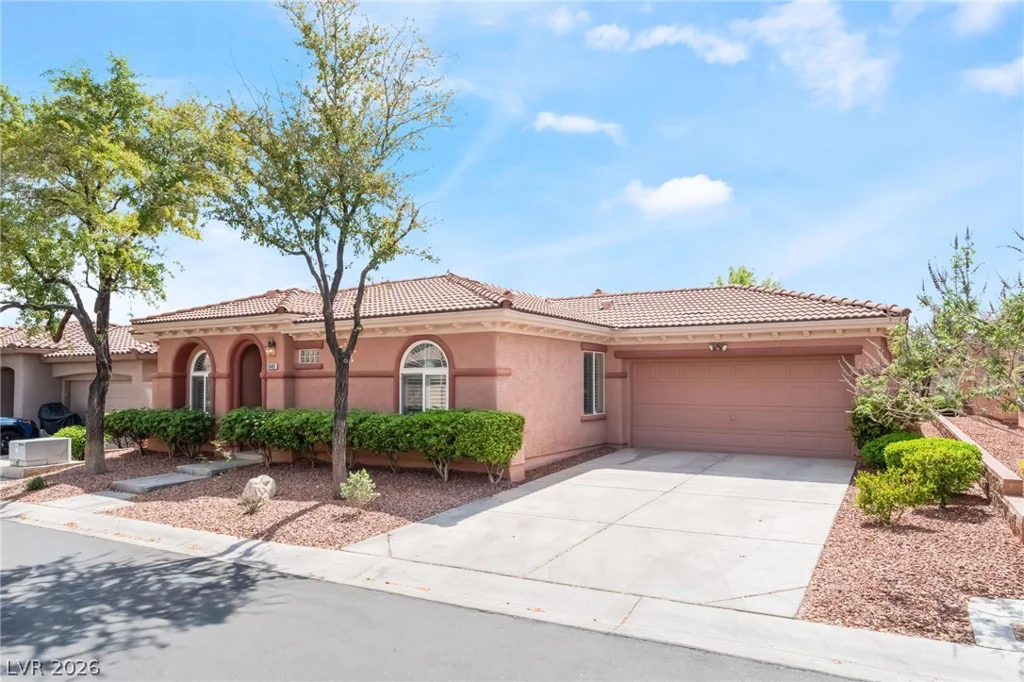10481 Riverside Park, Las Vegas, NV 89135