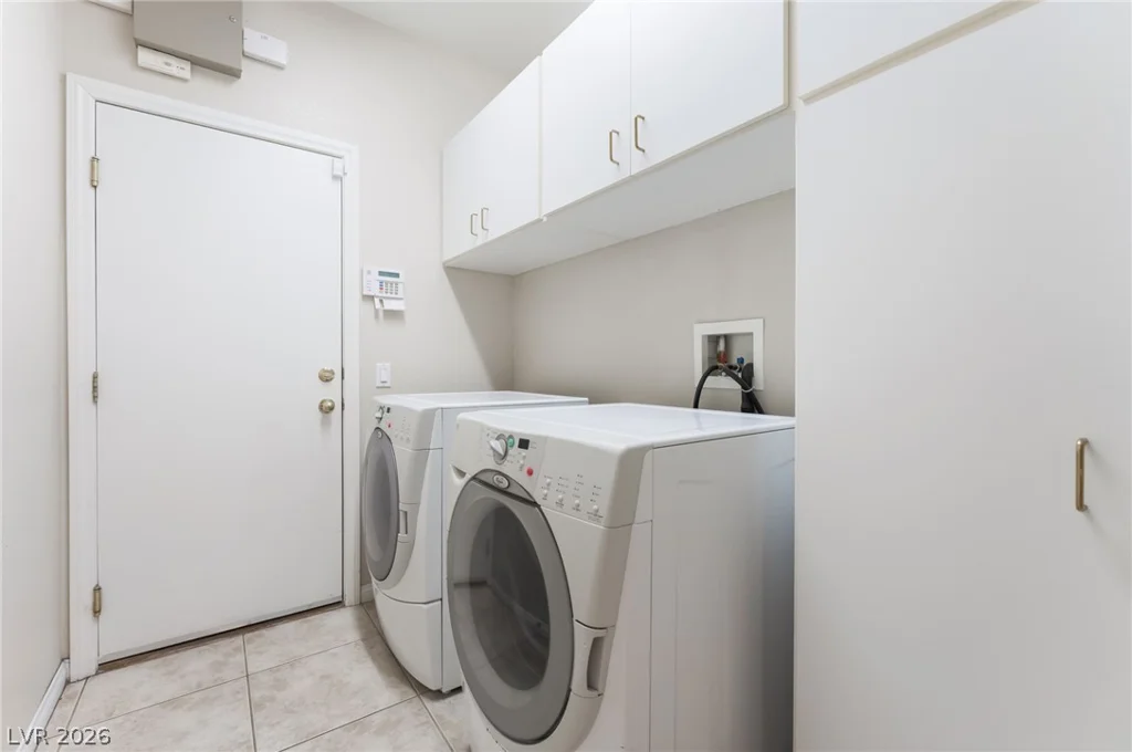 10481 Riverside Park, Las Vegas, NV 89135
