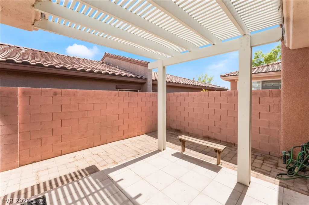 10481 Riverside Park, Las Vegas, NV 89135