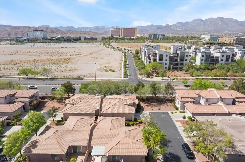 10481 Riverside Park, Las Vegas, NV 89135