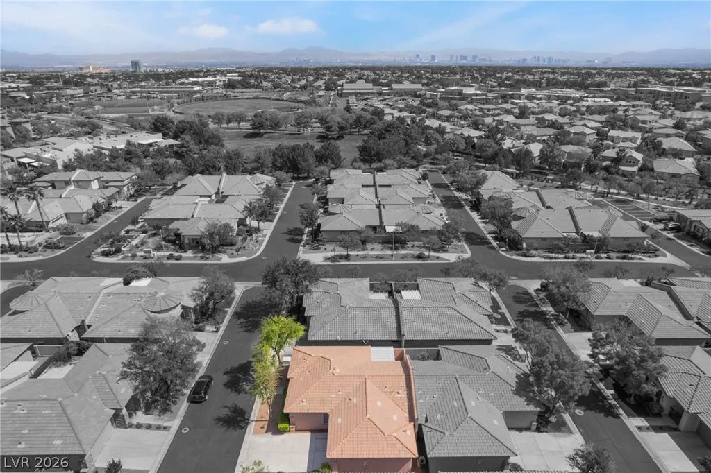 10481 Riverside Park, Las Vegas, NV 89135