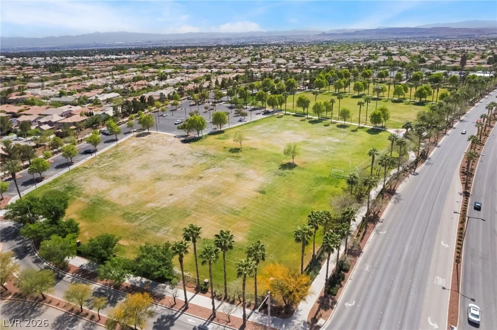10481 Riverside Park, Las Vegas, NV 89135