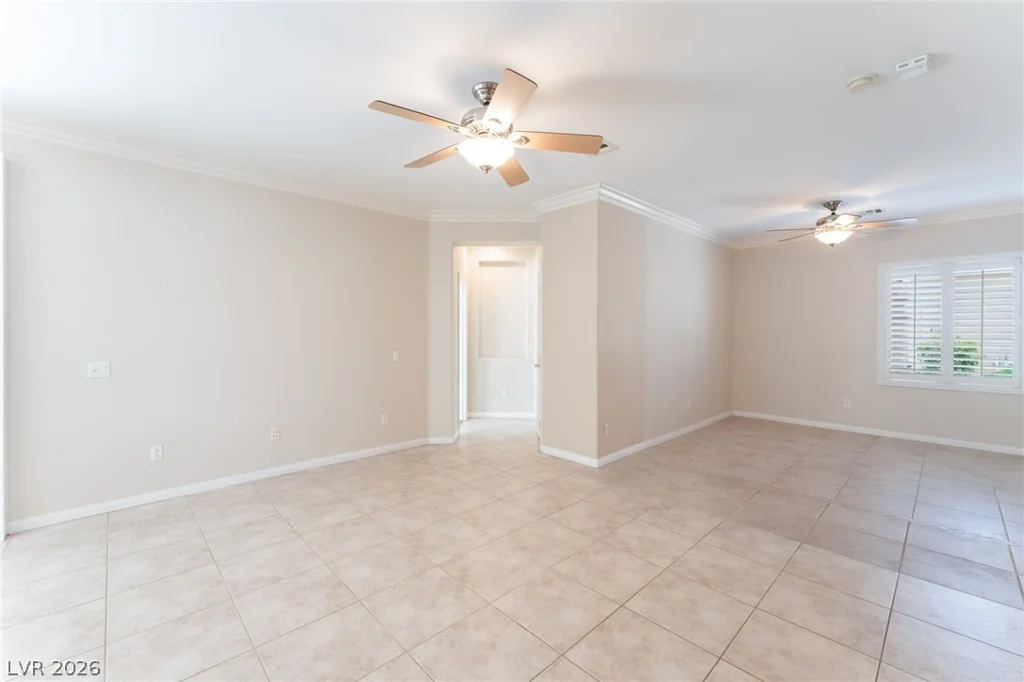 10481 Riverside Park, Las Vegas, NV 89135