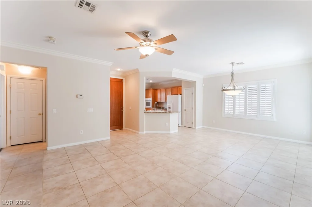 10481 Riverside Park, Las Vegas, NV 89135