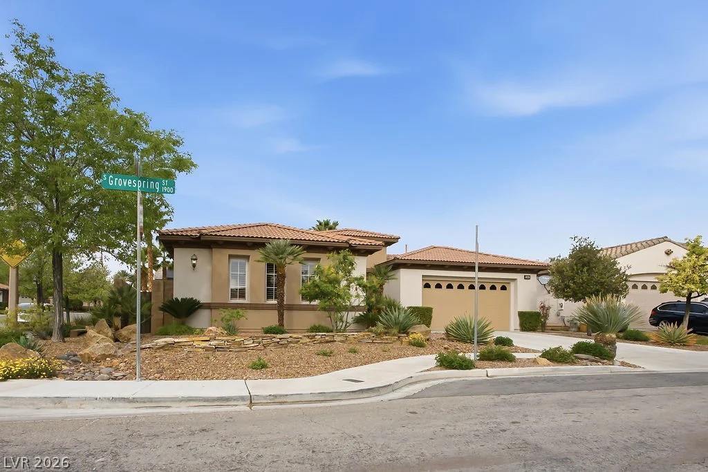 1947 Grovespring, Las Vegas, NV 89135