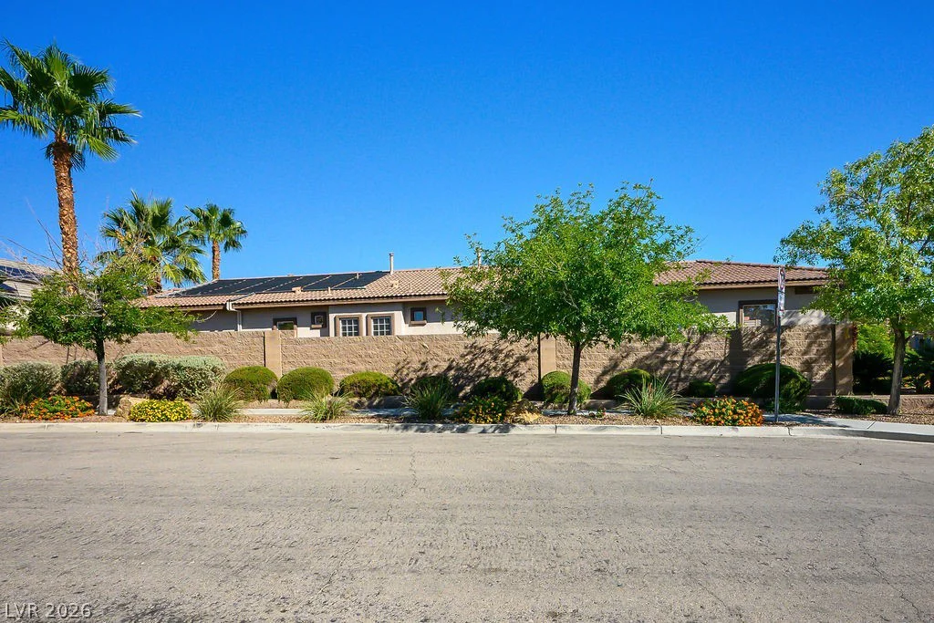 1947 Grovespring, Las Vegas, NV 89135