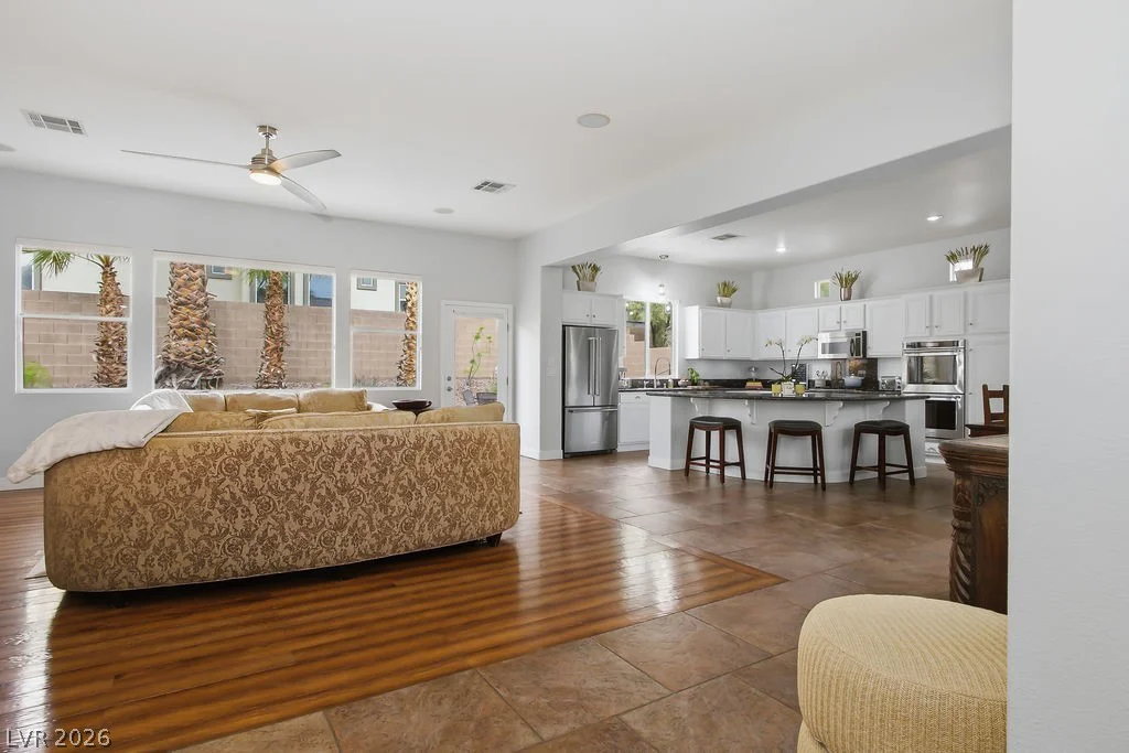 1947 Grovespring, Las Vegas, NV 89135