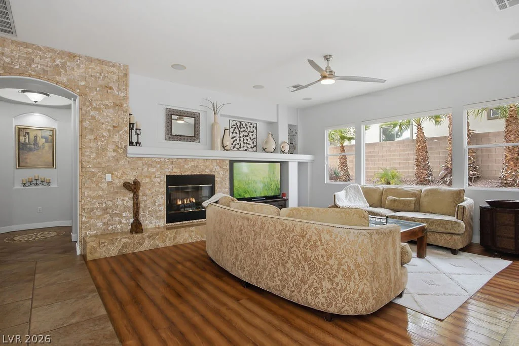 1947 Grovespring, Las Vegas, NV 89135