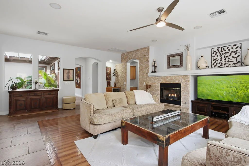 1947 Grovespring, Las Vegas, NV 89135