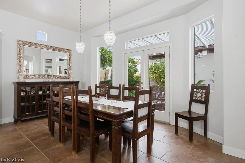 1947 Grovespring, Las Vegas, NV 89135