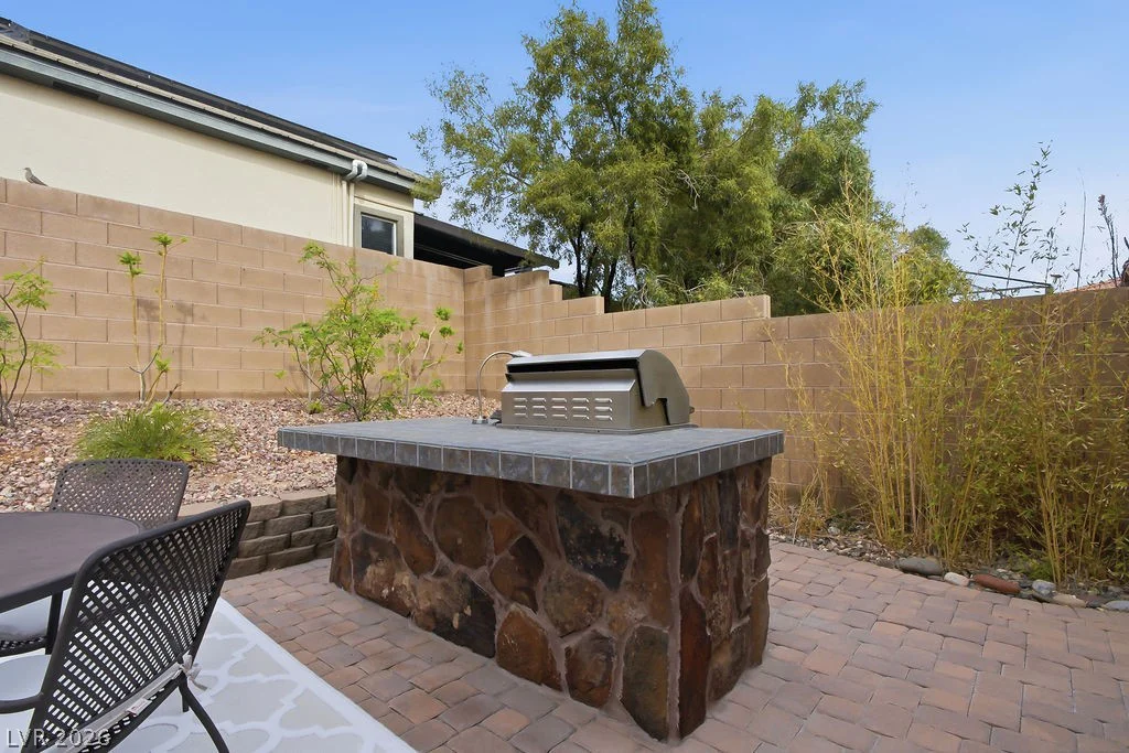 1947 Grovespring, Las Vegas, NV 89135
