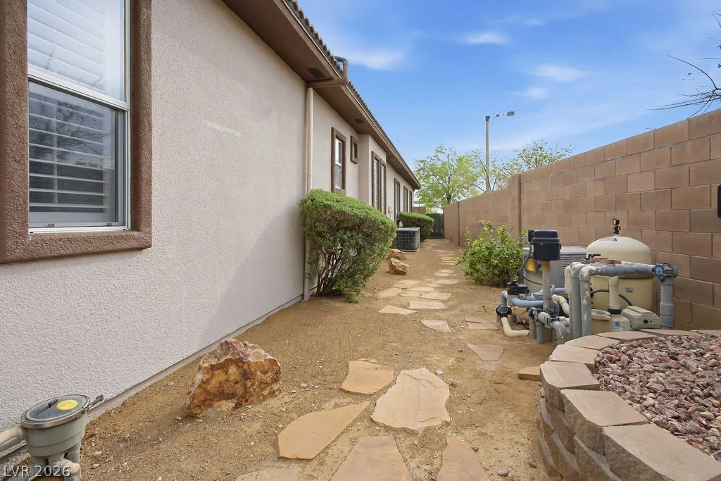1947 Grovespring, Las Vegas, NV 89135