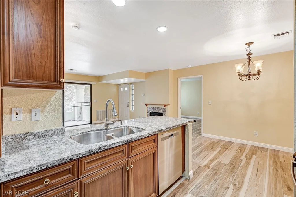 4899 Torrey Pines, Las Vegas, NV 89103