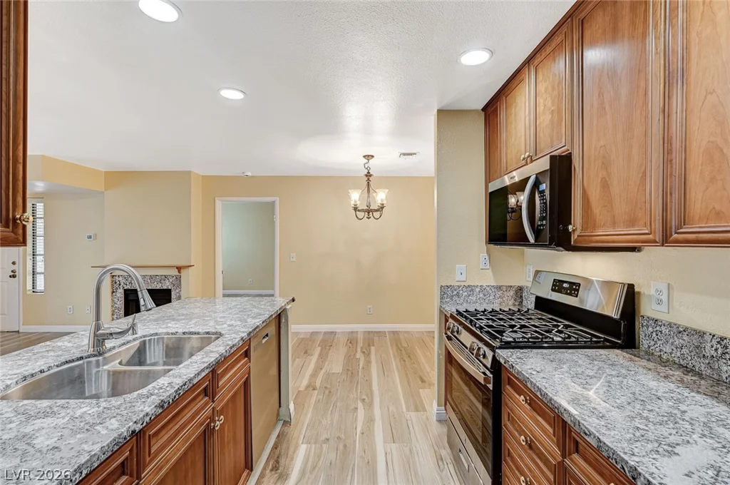 4899 Torrey Pines, Las Vegas, NV 89103