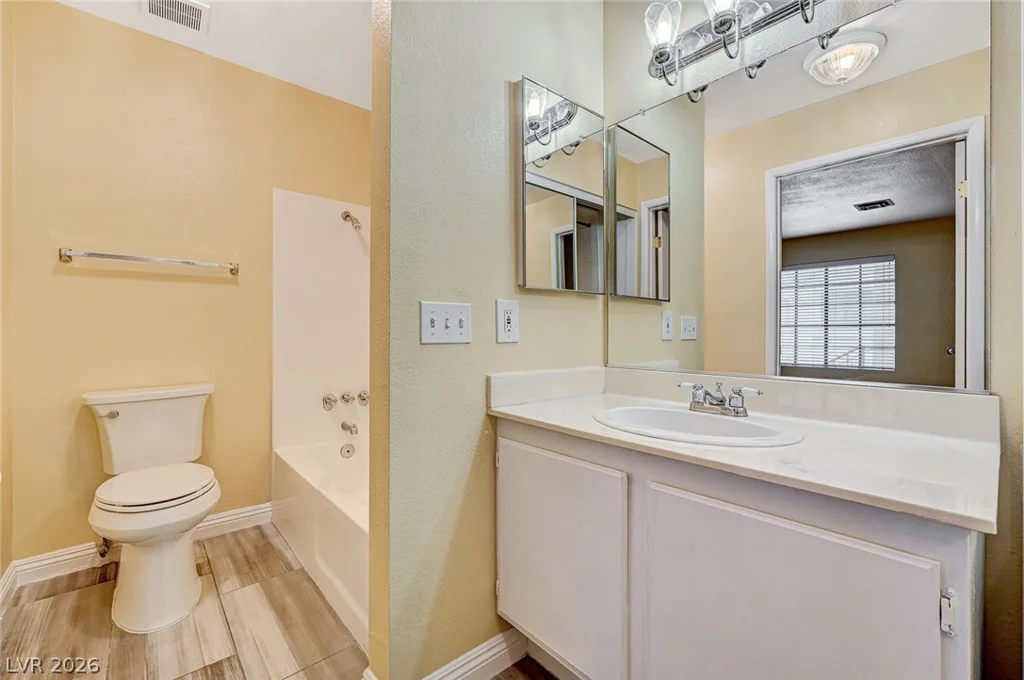 4899 Torrey Pines, Las Vegas, NV 89103
